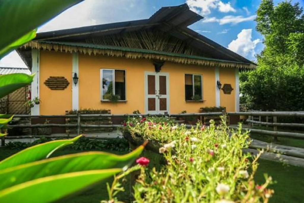 Longchen Homestay Dimapur Экстерьер фото